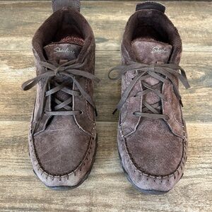 Skechers womens  Relaxed Fit Memory Foam Suade Brown Casual Shoes Boots Sz 8